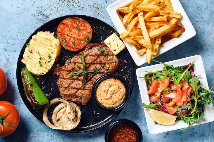 Côtelettes d'agneau grillées Paris